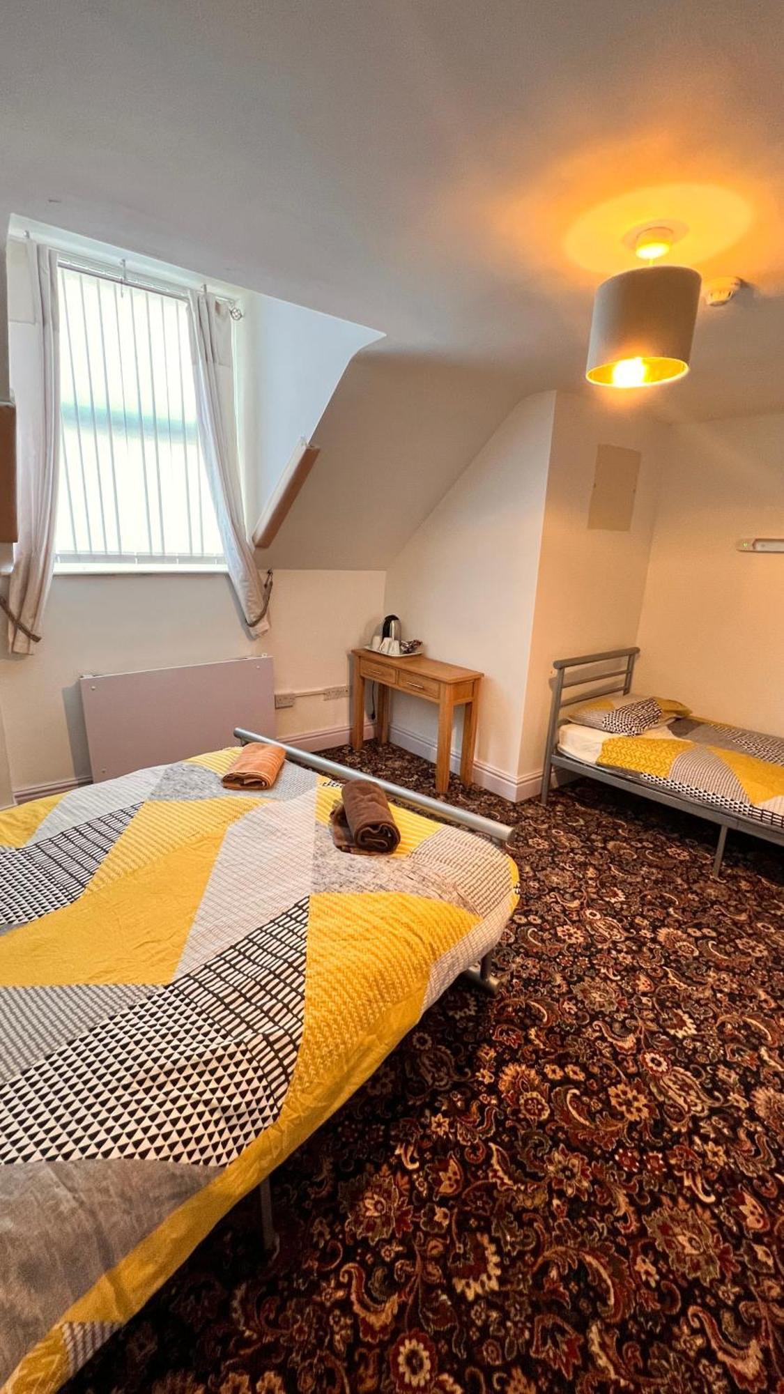 Castle Lodge Guest House 86-88 Sheil Rd L6 3Af Liverpool Eksteriør bilde