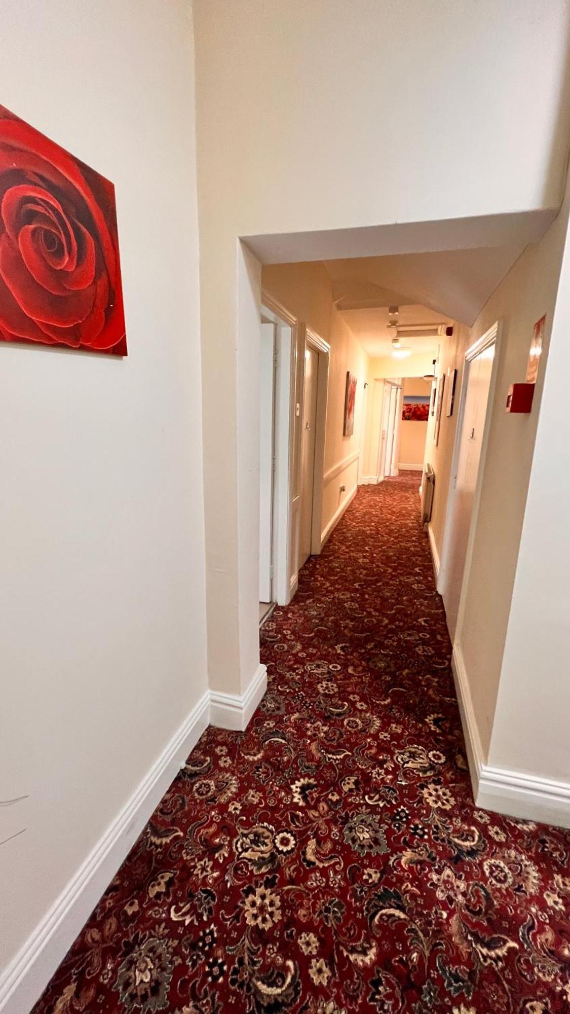 Castle Lodge Guest House 86-88 Sheil Rd L6 3Af Liverpool Eksteriør bilde